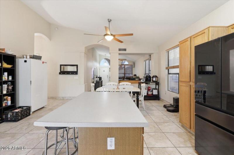 13-cbdcdb25-b8c3-4e0c-8887-e364c14267fa