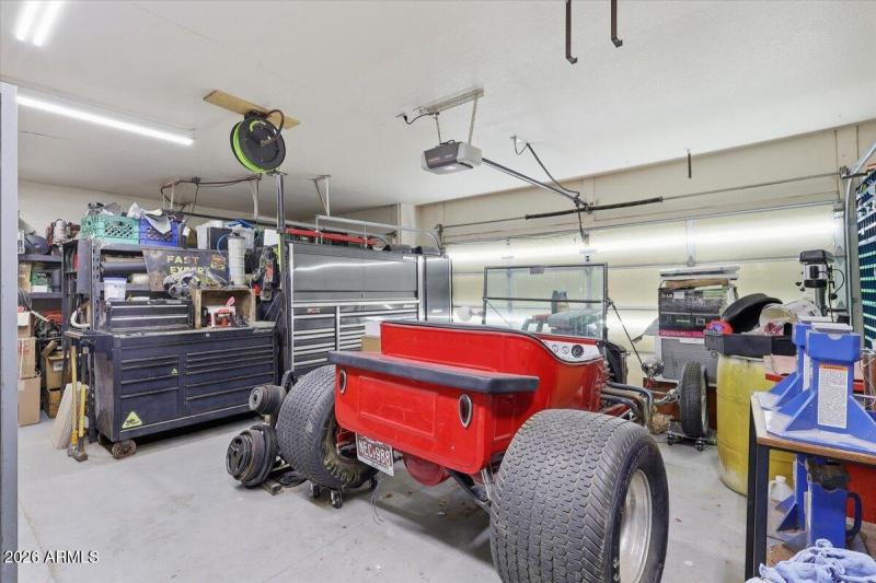 30-b29291d1-9856-4783-b309-f8300e11dee9