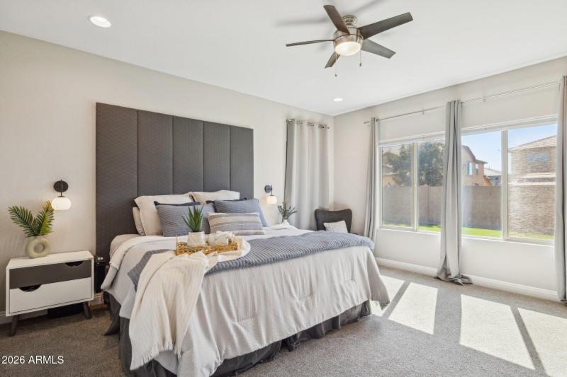 16-web-or-mls-10915-e-travertine-ave