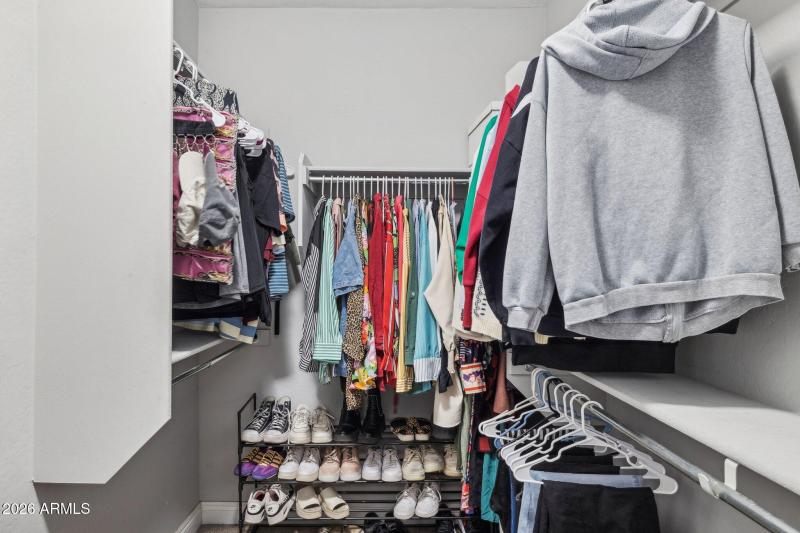 24-web-or-mls-10915-e-travertine-ave