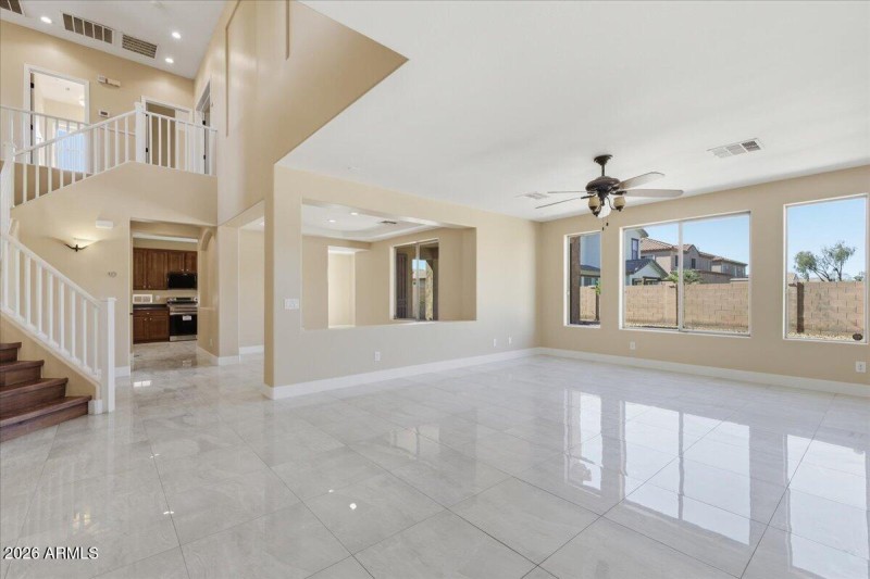 05-4364_N_156th_Ln_5