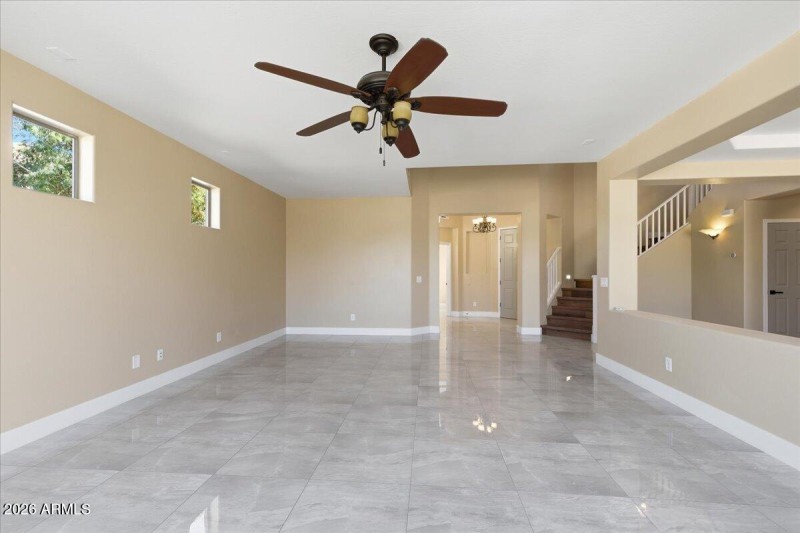 07-4364_N_156th_Ln_7