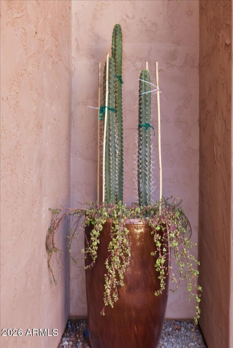 63-4364_N_156th_Ln_63