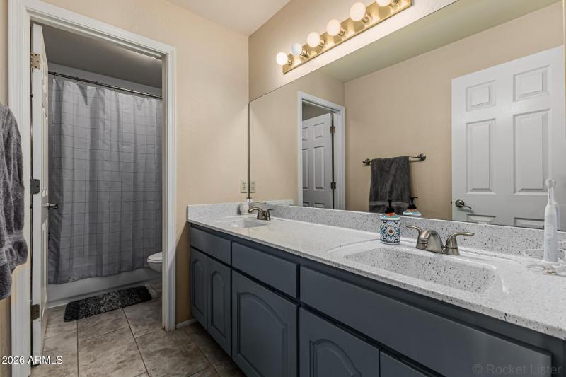 Bathroom 2 (Upstairs)