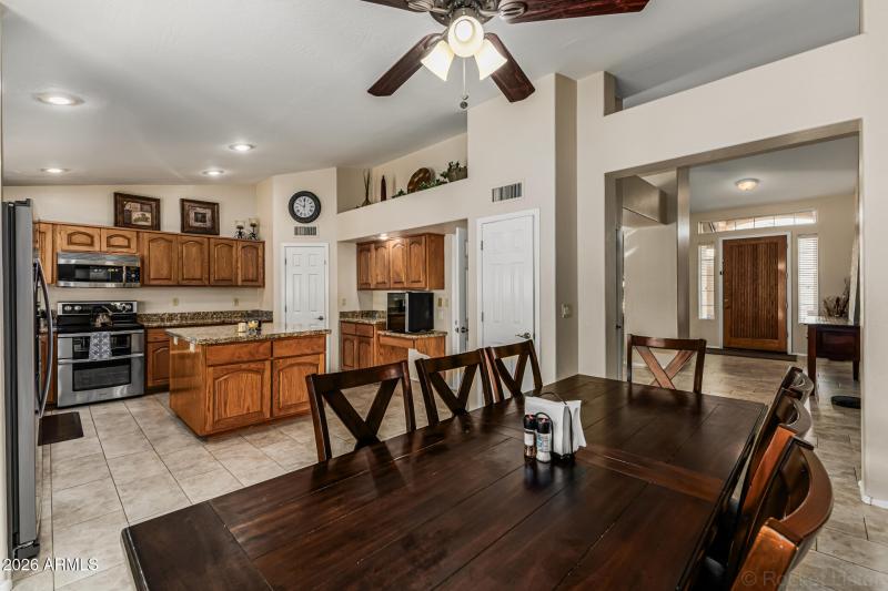 Eat-In Kitchen Dining