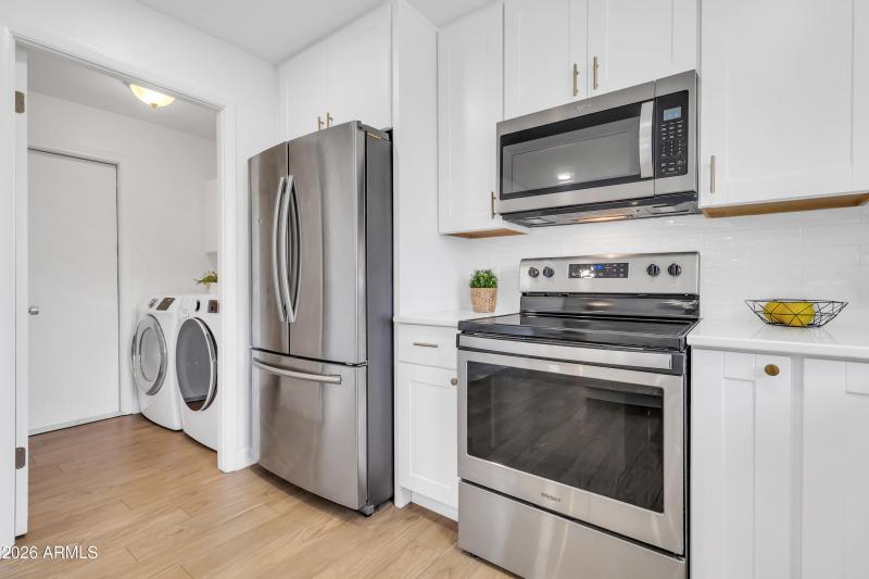 6003 S College Ave-11