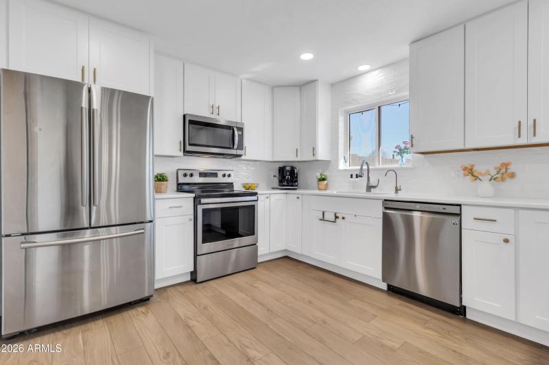 6003 S College Ave-15