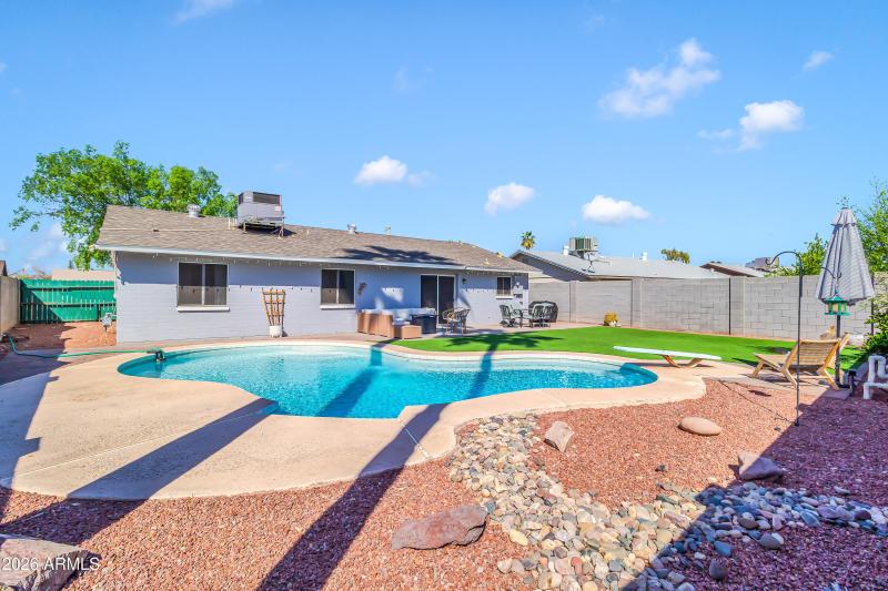 6003 S College Ave-28