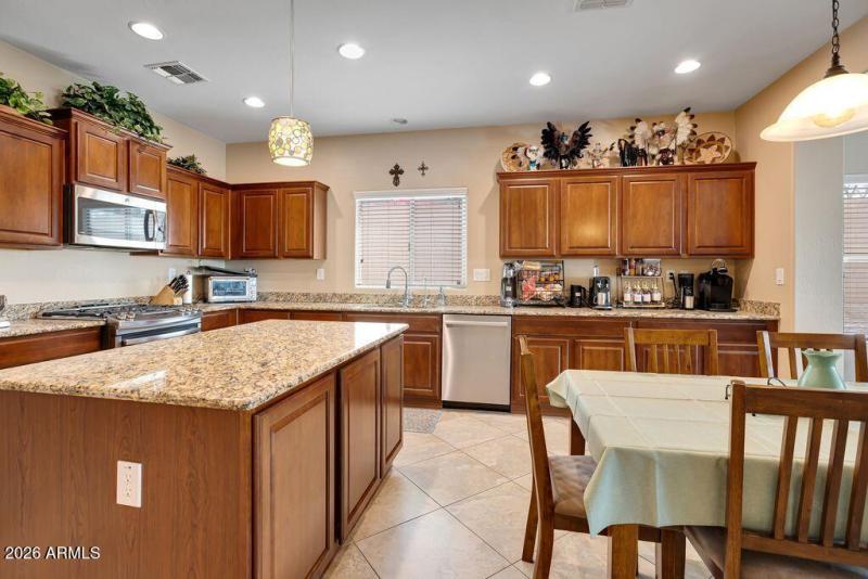 gambit trail kitchen 1