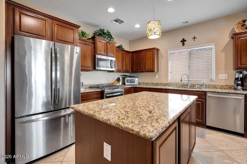 gambit trail kitchen 3