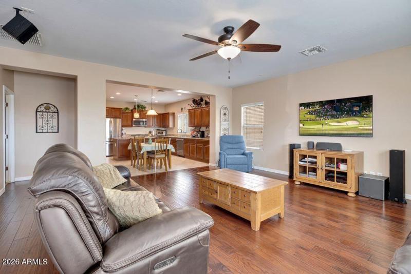 gambit trail family room1