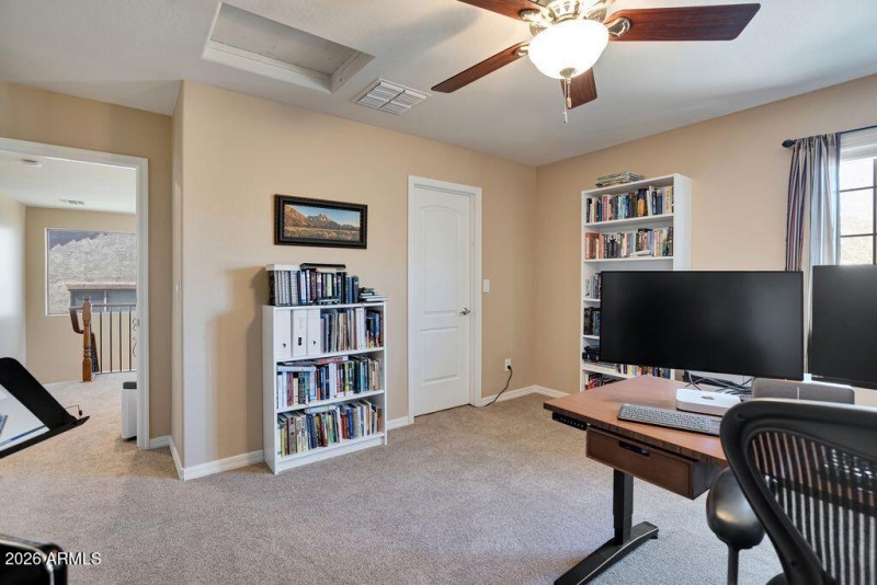 gambit trail bedroom 2 walk in closet