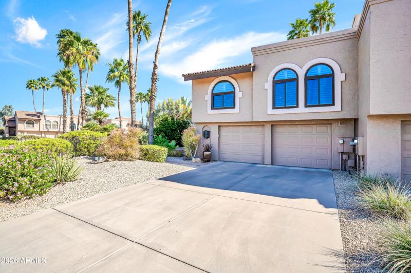 25609 N Forest Rd unit 3-4