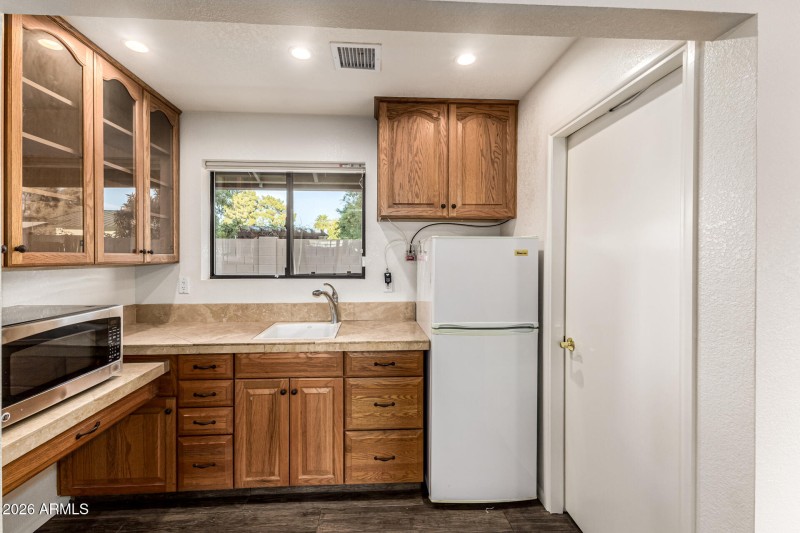 Casita Kitchenette and Walk-in Closet