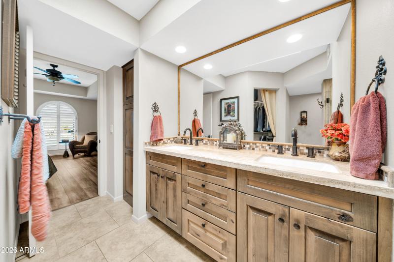 25609 N Forest Rd unit 3-20