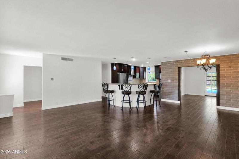 27-web-or-mls-P1558268