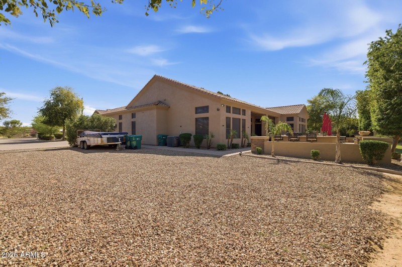 Side yard off garage