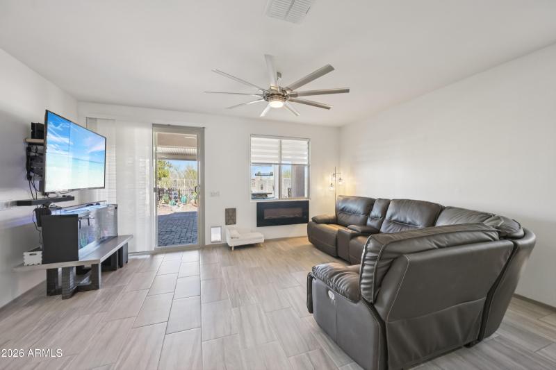 8-print-W Spring Dr-S0703-008