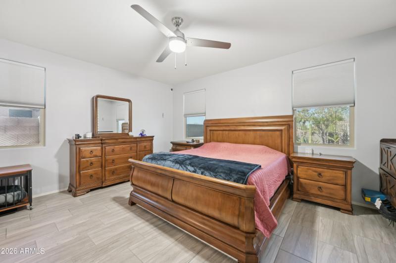 35-print-W Spring Dr-S0703-035