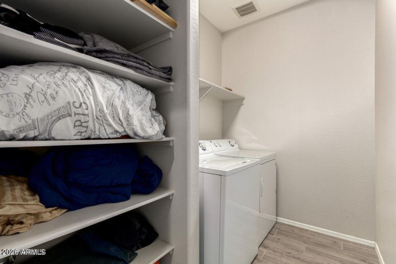 17213 W Williams St10