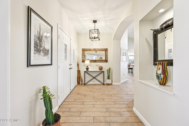 9-web-or-mls-W Ravenswood Dr-S1003-009