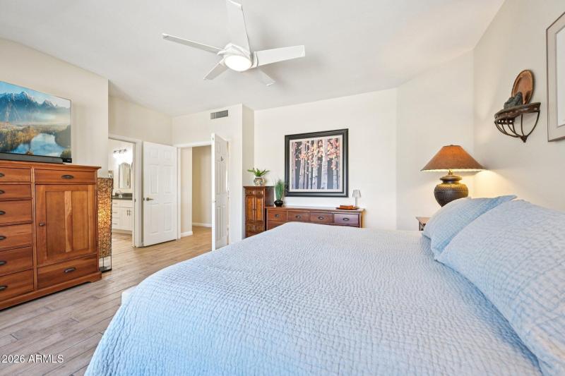 29-web-or-mls-W Ravenswood Dr-S1003-029