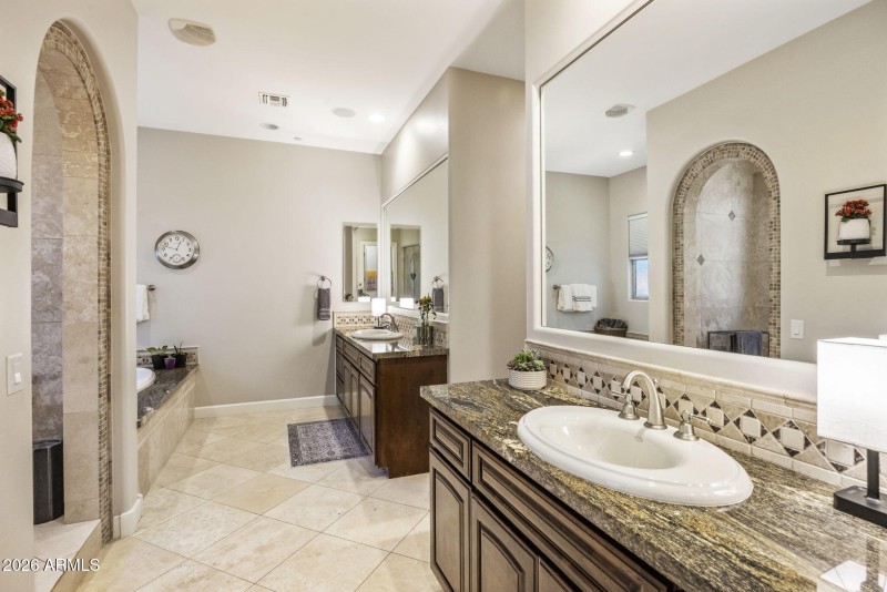 Primary Dual Vanities