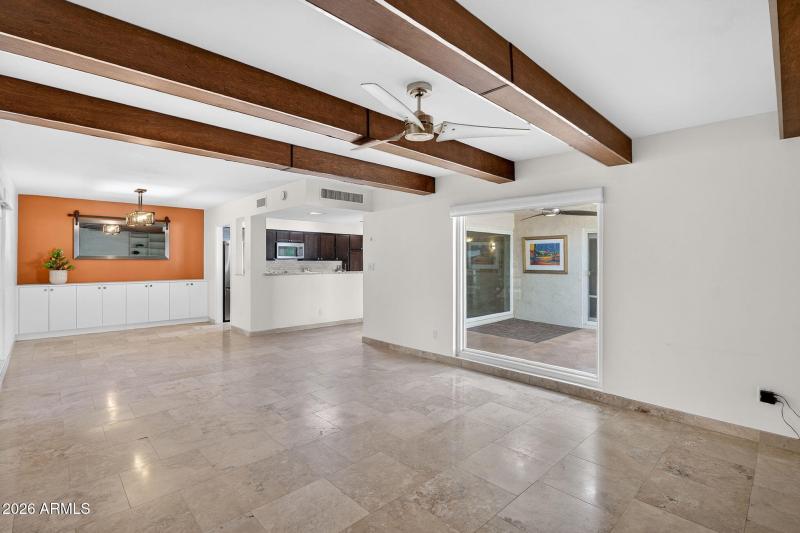 13-web-or-mls-26E Earll Dr