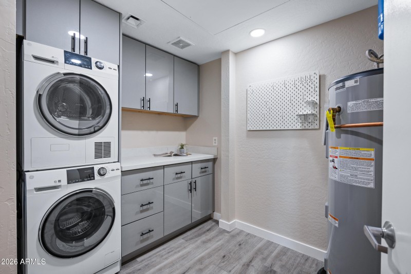 914 E Osborn Rd Unit 208-14