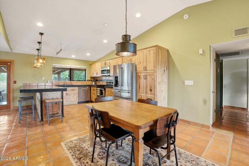 Kitchen & Dining Area