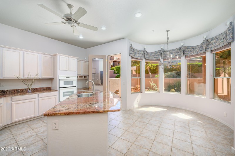 Kitchen & Dining Suite