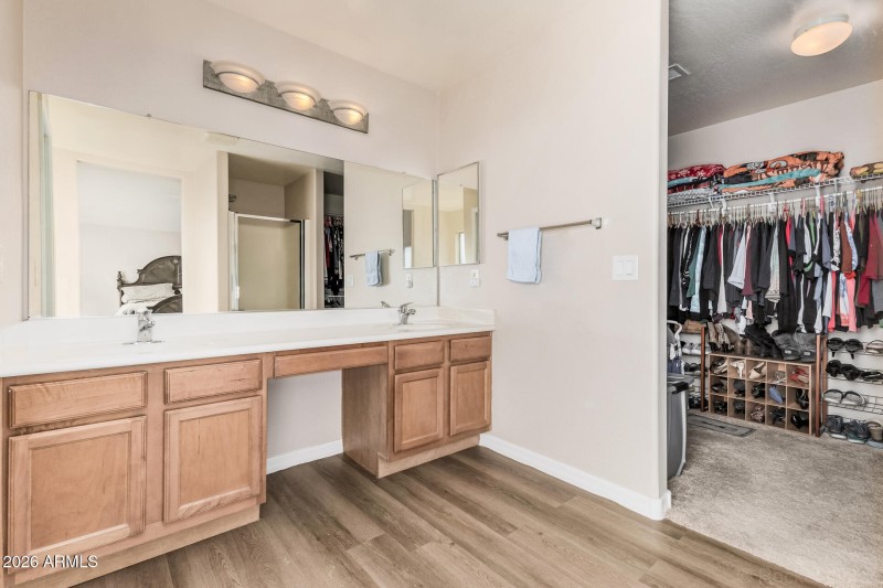 Primary Vanity & sinks