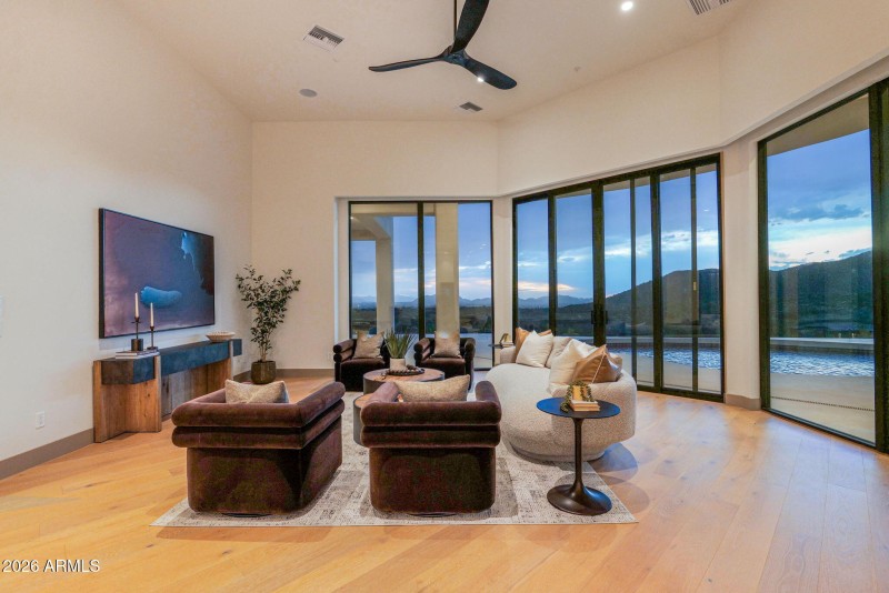 96-web-or-mls-P1558443