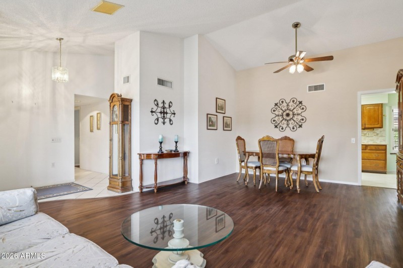 8-web-or-mls-W Terra Vista Dr-S1003-008