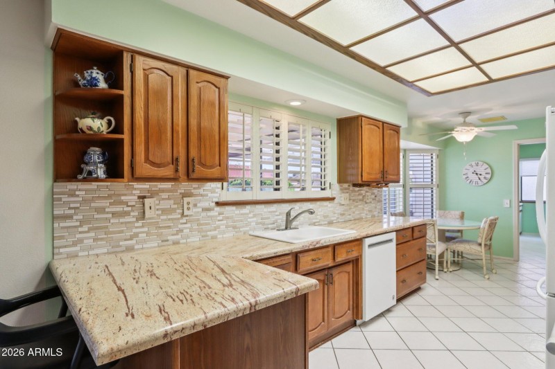 16-web-or-mls-W Terra Vista Dr-S1003-016