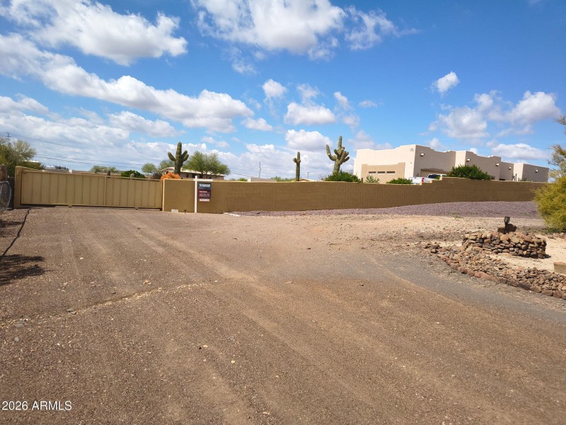 384606100161550993 (2)