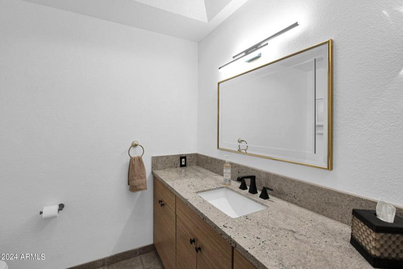 10460 E Fanfol Lane, 2nd Bathroom