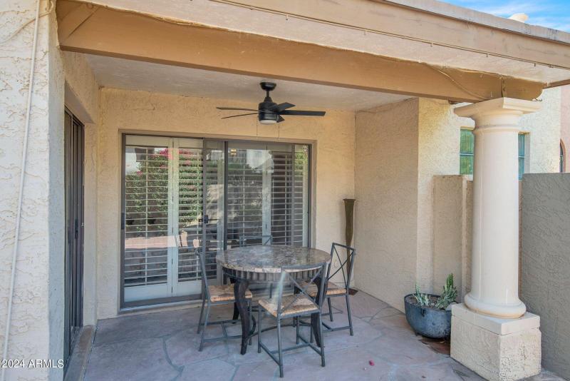 10460 E Fanfol Lane, Patio