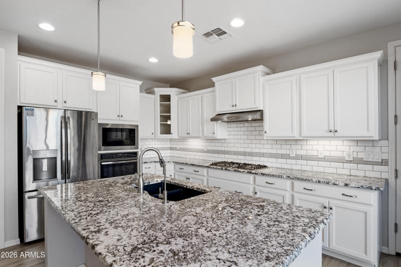 007__3909 E Perkinsville St