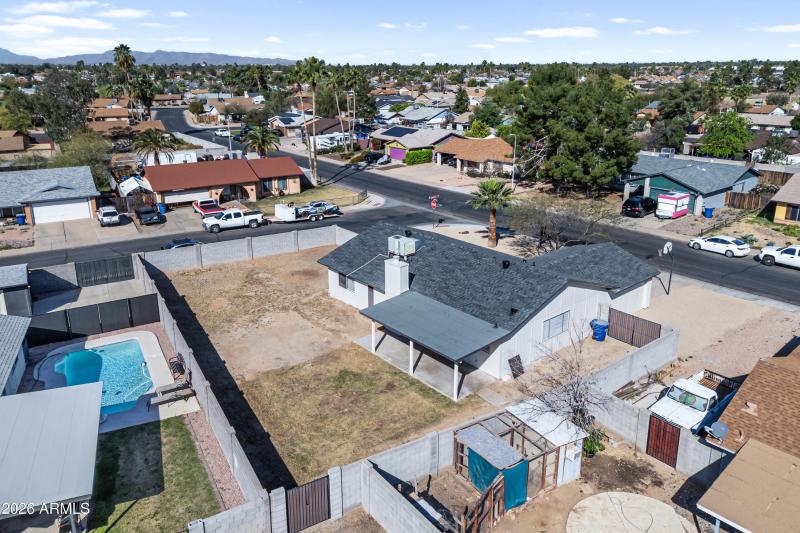 40_525 w el prado rd-38