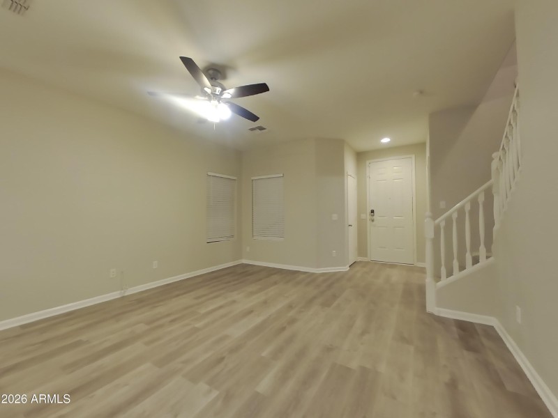 1_pc_z2i7lChtGh_N5P658hA2f_layout_0