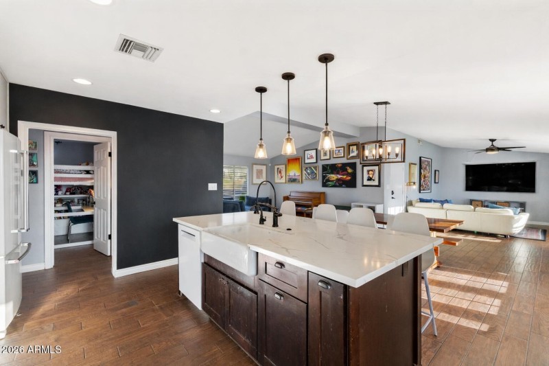 6820 N 23rd Pl, Phoenix