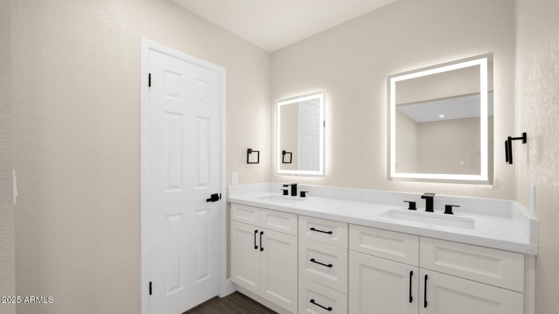 26-web-or-mls-P1299602