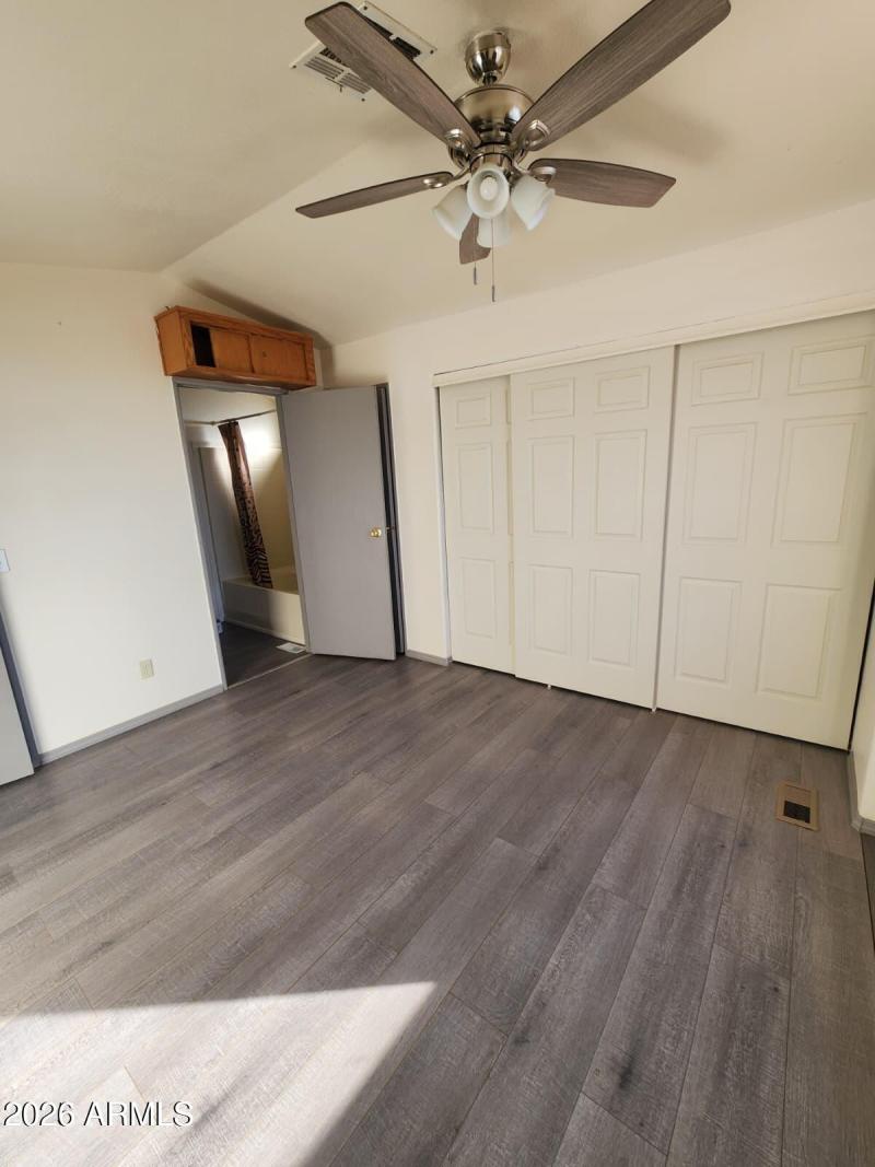 20251104185610800994000000-o