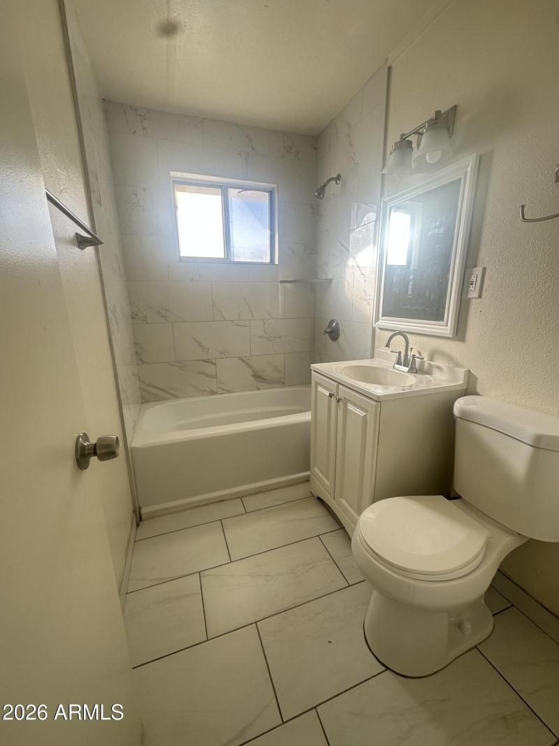 42c1b321-b44c-4a38-b955-70d64bd7bc2c