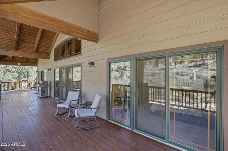 Back Covered Deck (4)