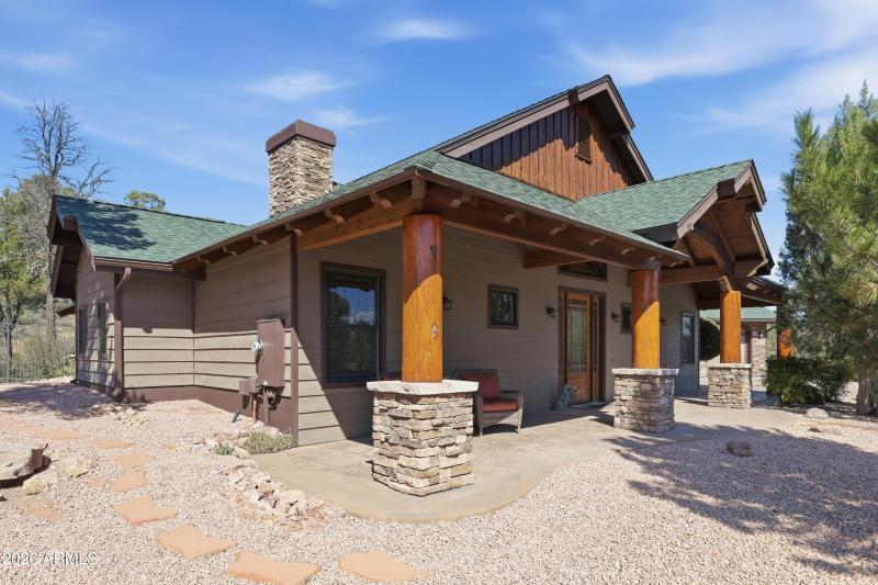 Front Covered Patio (2)