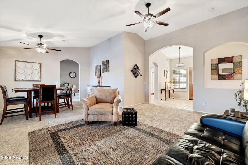 Living Room w Entry View3069