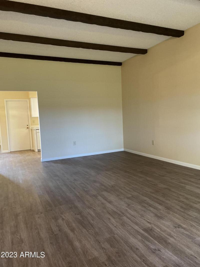 0B83A212-3E7B-43B7-B34C-0EE57DCA03F4