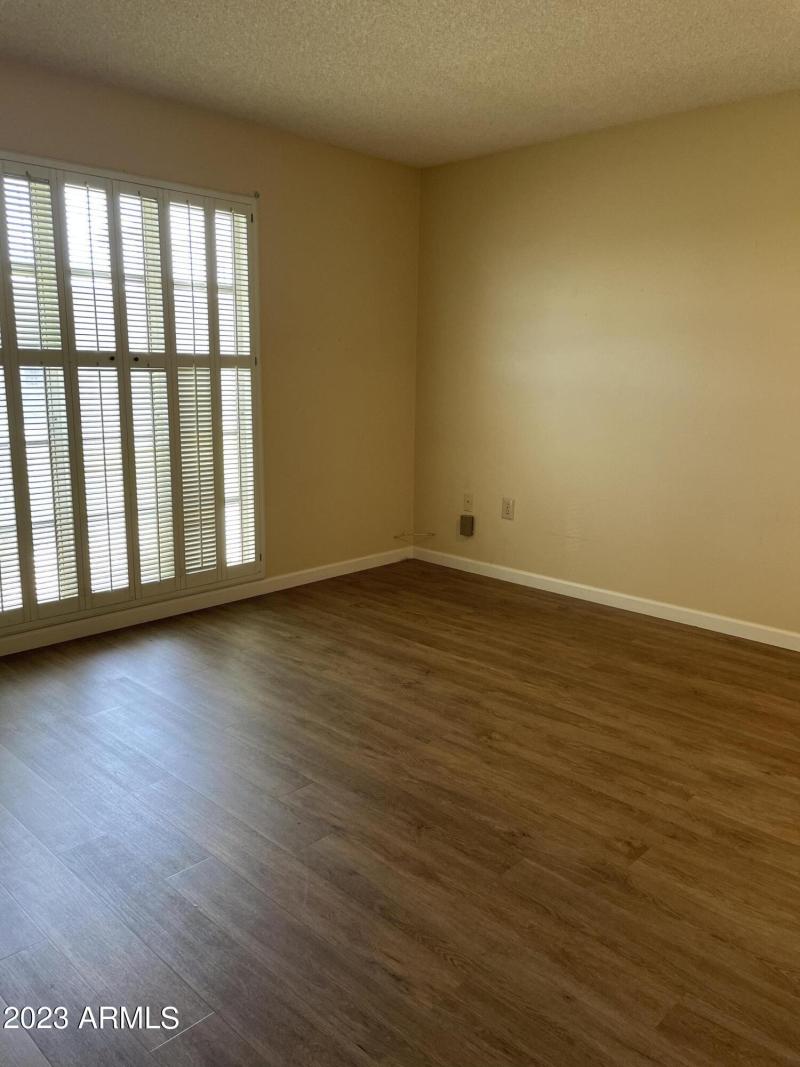 11D9EF88-D773-48F4-B040-FC95CD695402